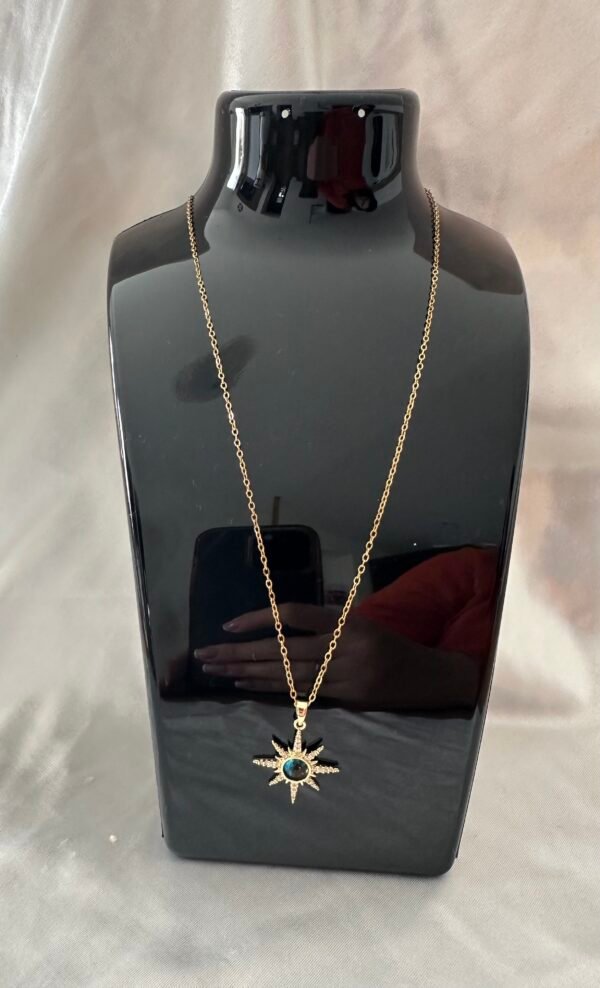Collier pendentif