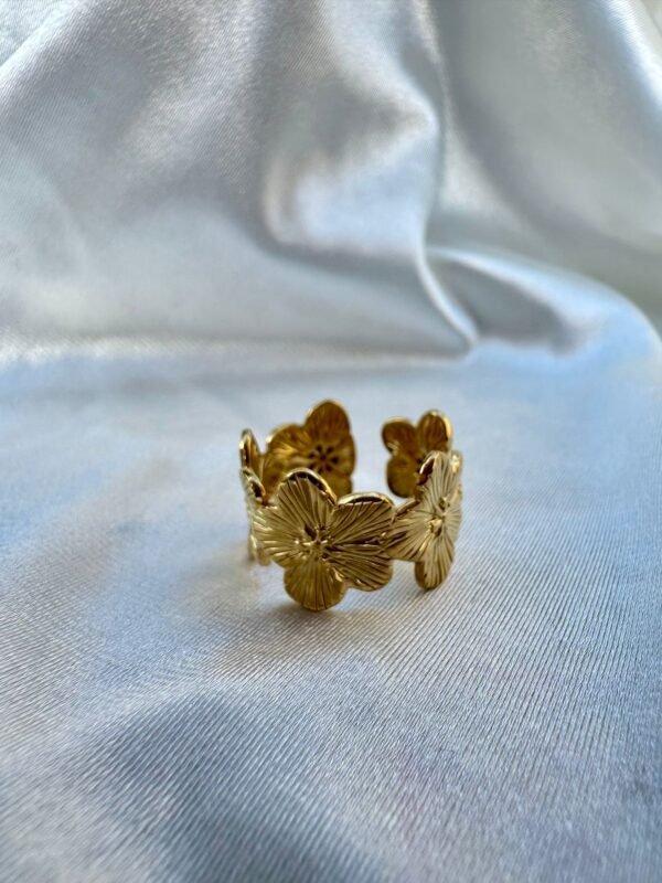 Bague fleur or